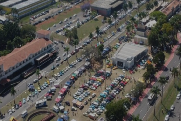 Notícia: JAGUARIÚNA RECEBE 20ª EDIÇÃO DO ENCONTRO DE CARROS ANTIGOS